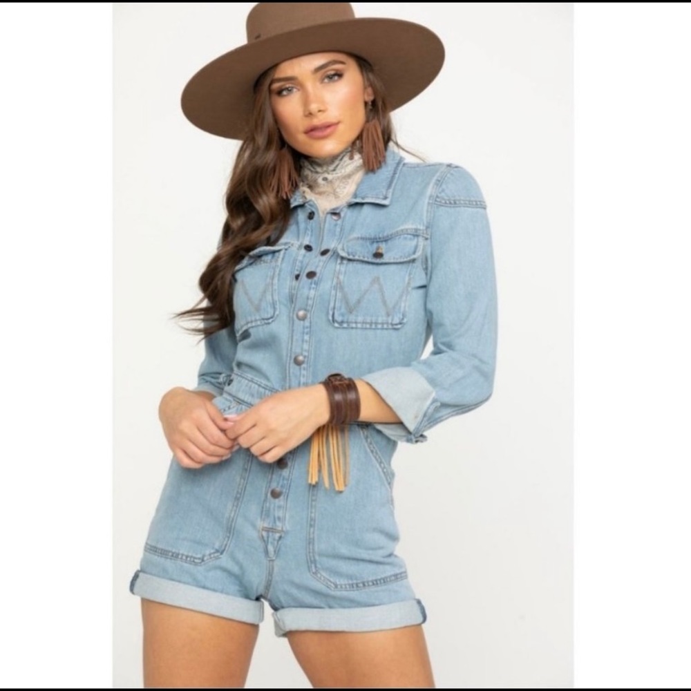 Wrangler Long Sleeve Western Light Denim Romper With Pockets Size Small